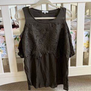 PLEIONE Dark Green Cold Shoulder Top